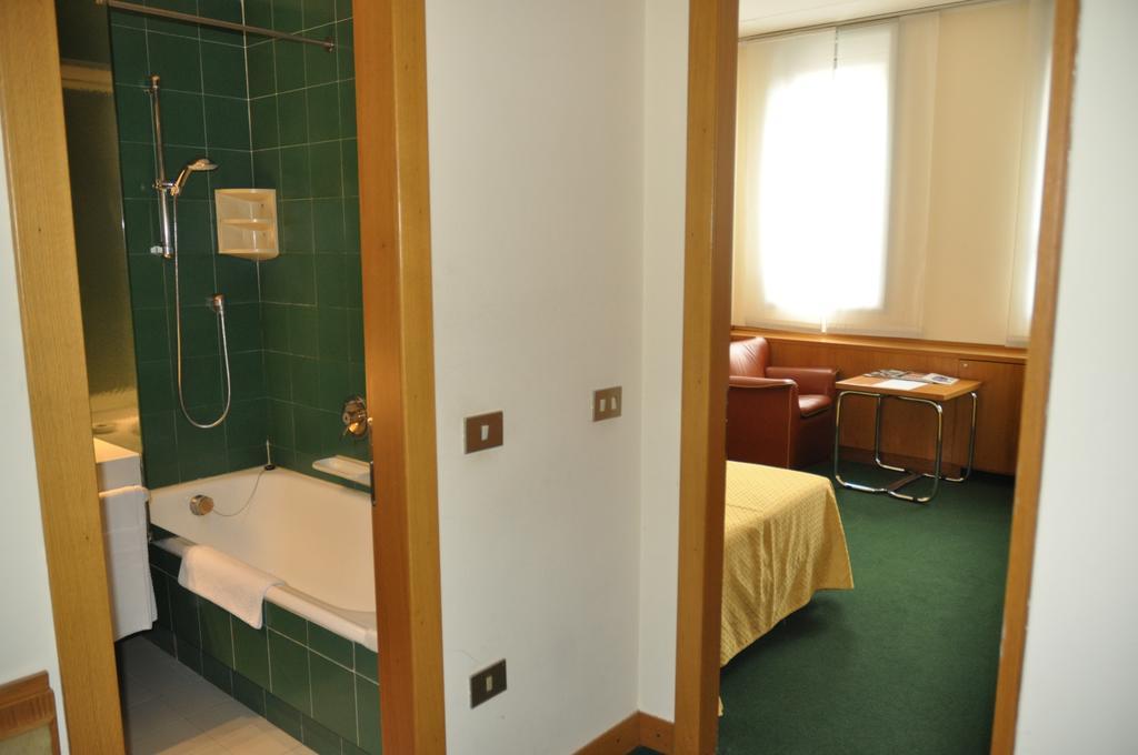 Hotel Galileo Milán Exteriér fotografie